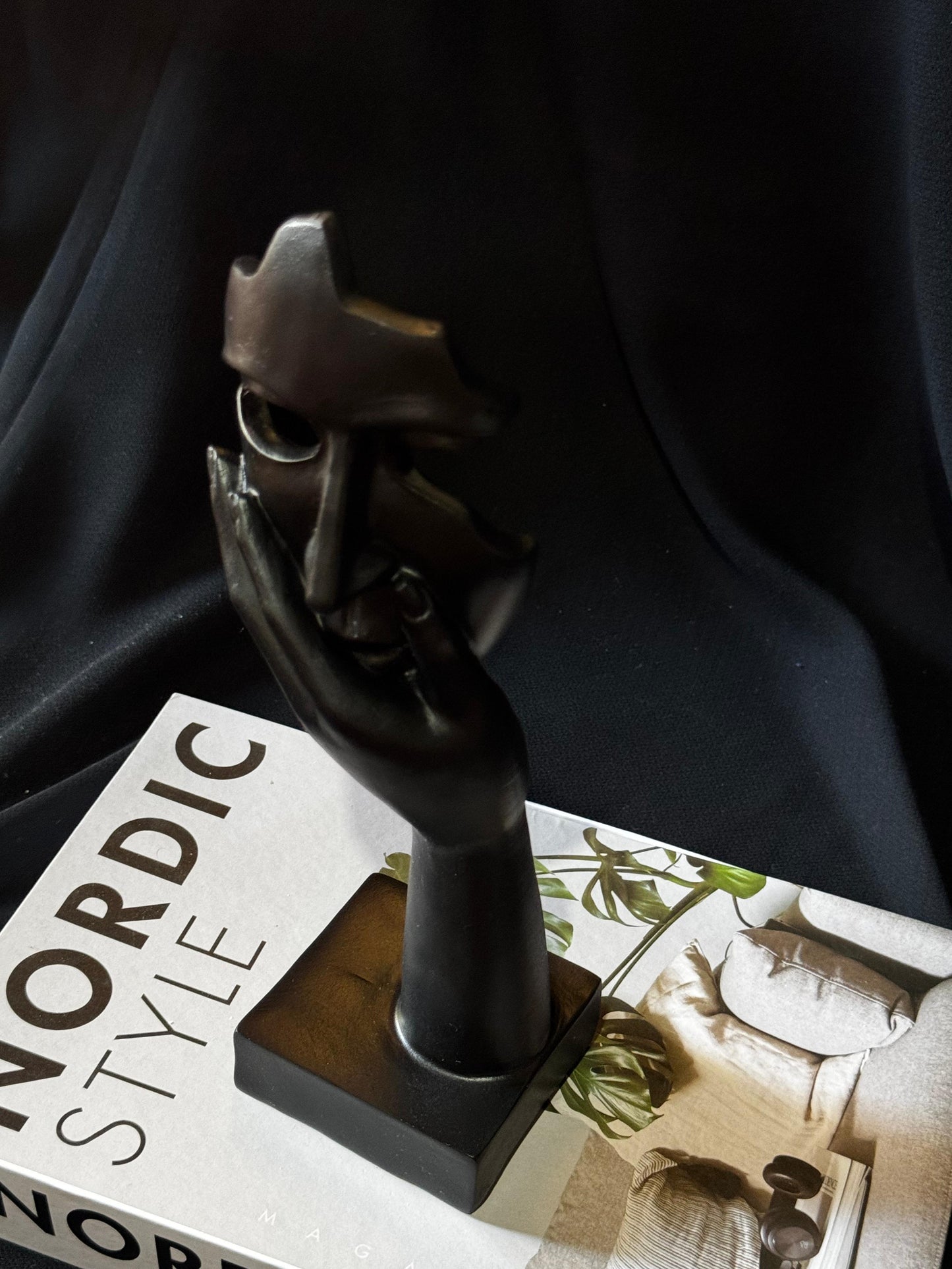 Women Face Art Statue