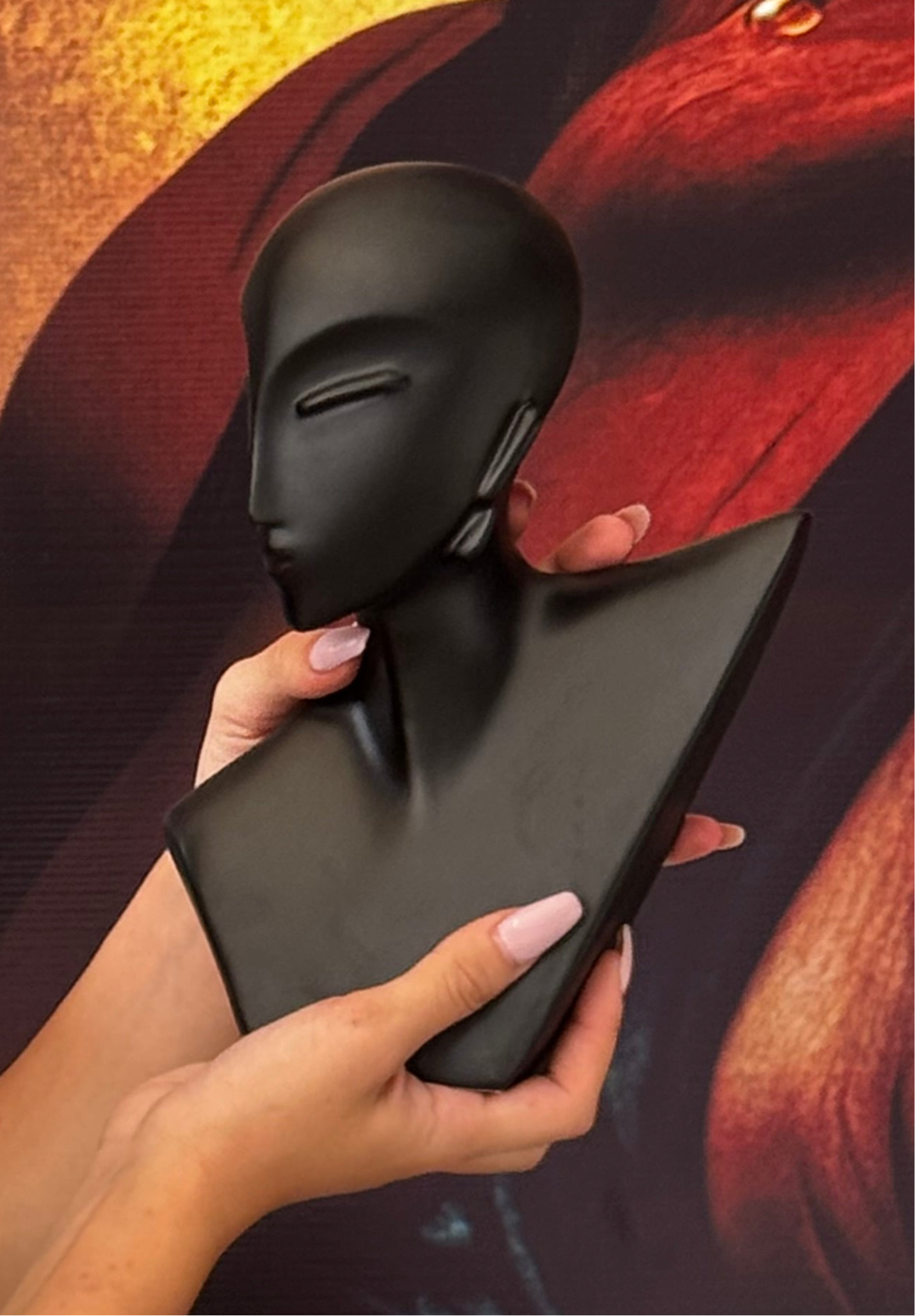 Abstract Black Statue Head – Artistic Decorative Sculpture for Home Décor