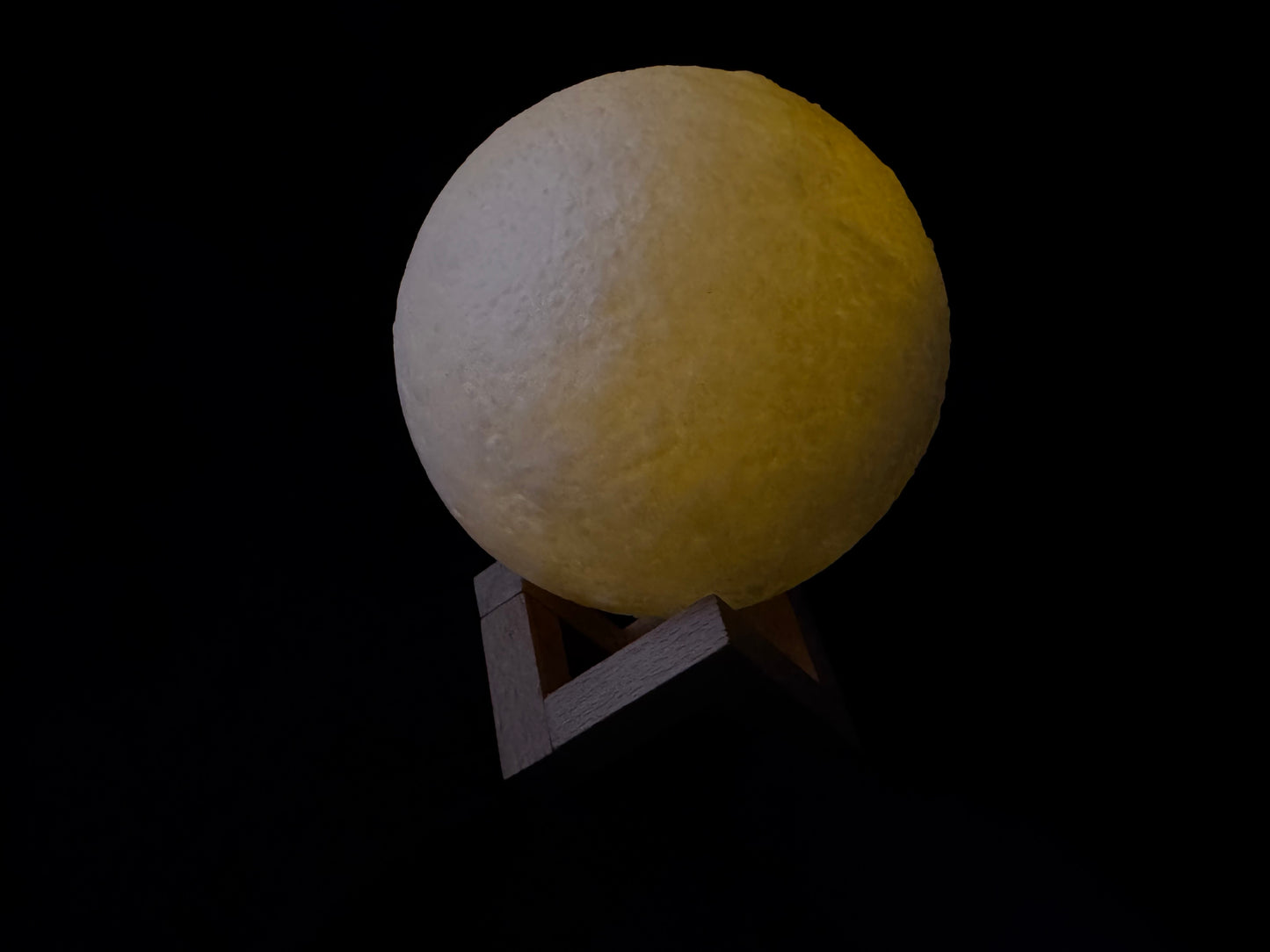 Touch-Activated Color-Changing Moon Light Bulb – Decorative Ambient Lamp