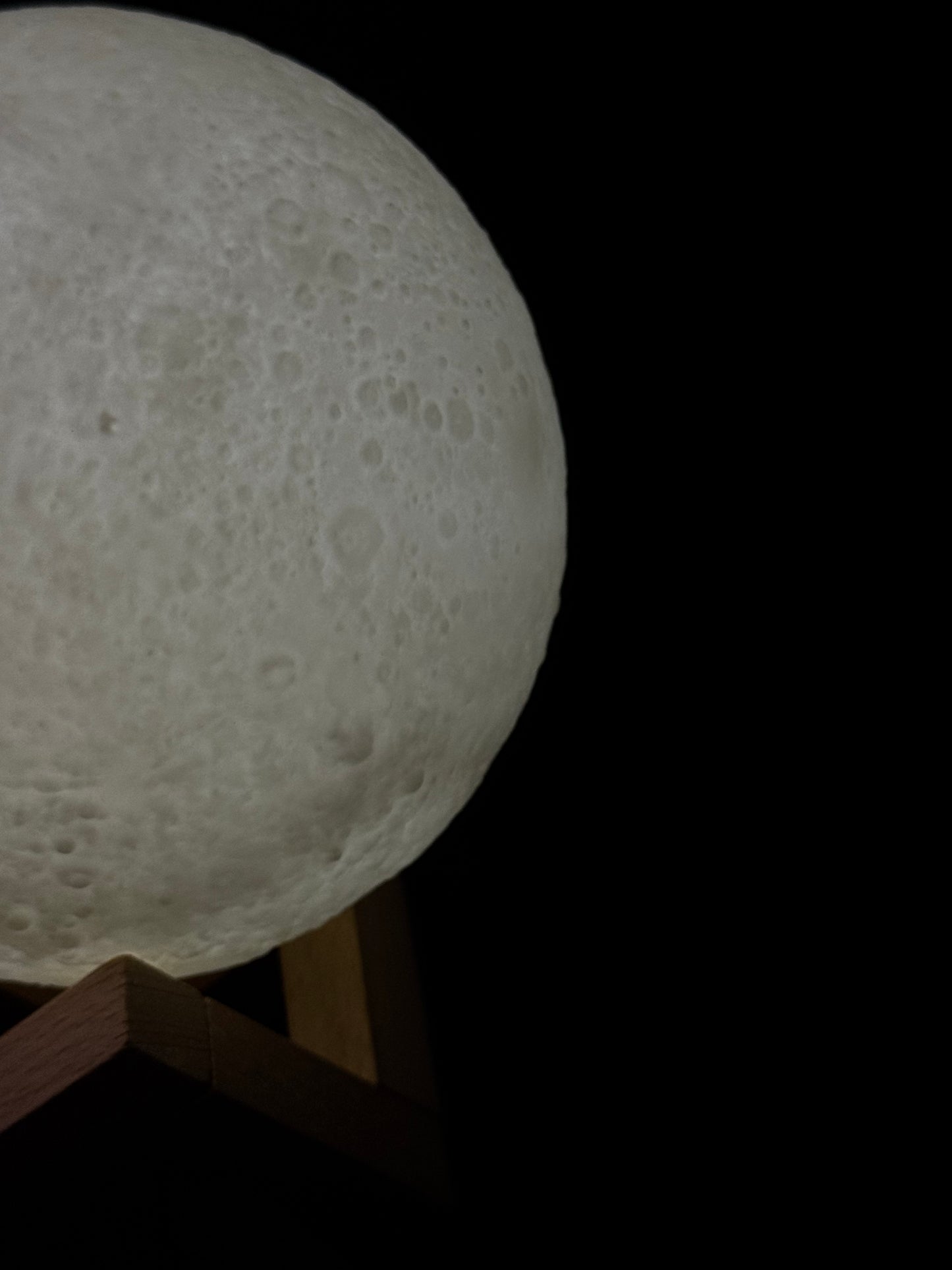Touch-Activated Color-Changing Moon Light Bulb – Decorative Ambient Lamp